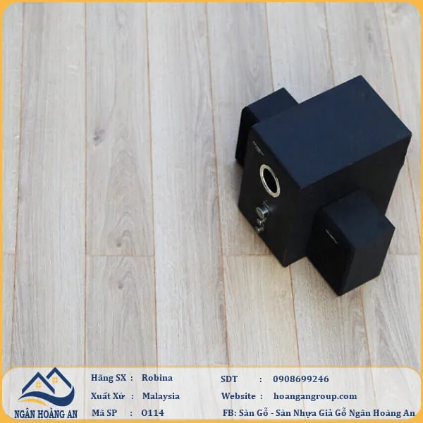 Sàn Gỗ Công Nghiệp Robina O114 8mm Bản Nhỏ